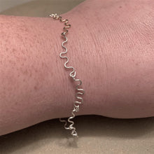 Load image into Gallery viewer, wave chain bracelet
